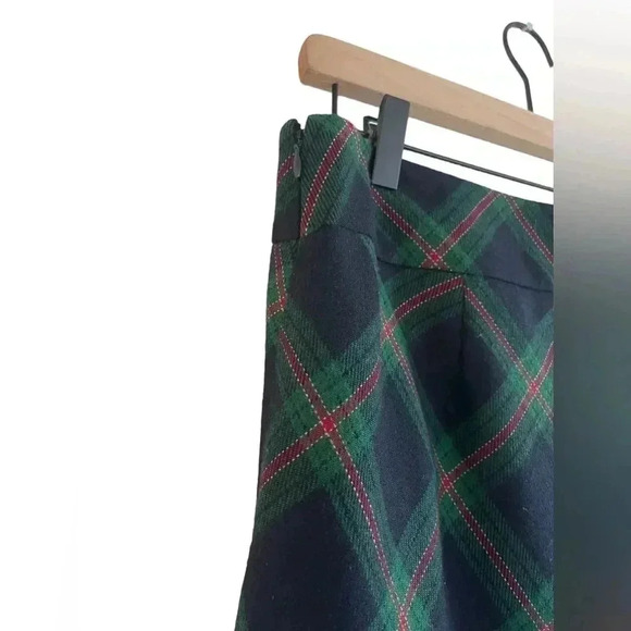 Talbots CLASSIC CHECK WOOL BLEND NAVY HUNTER GREEN RED WHITE SKIRT - Picture 3 of 6